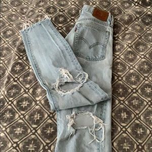 Levi distressed jeans